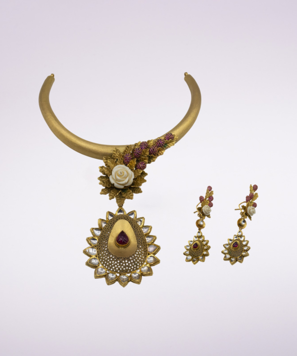 Necklace 55