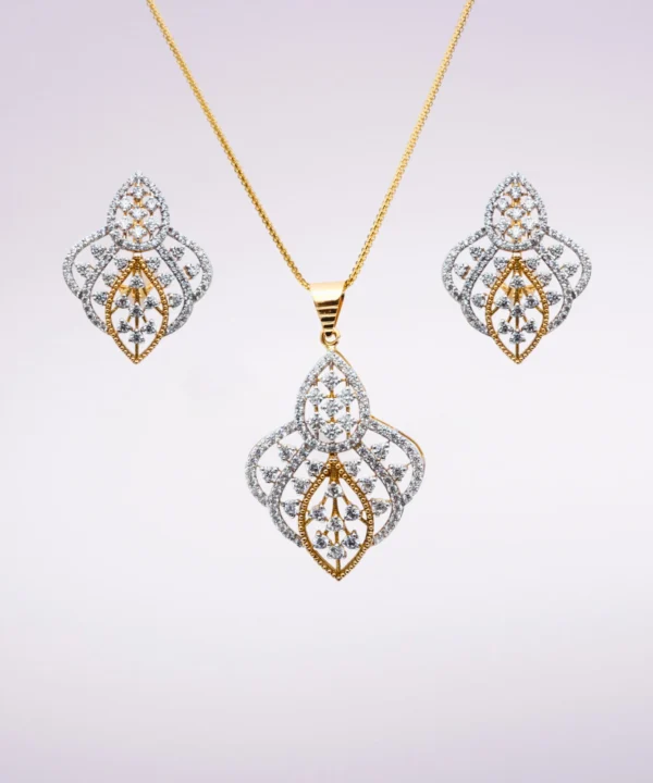 Pendant 12