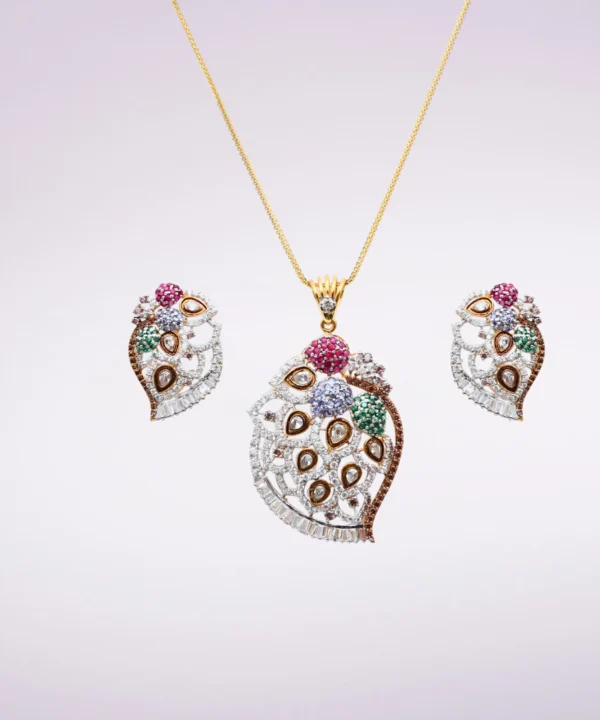 Pendant 13