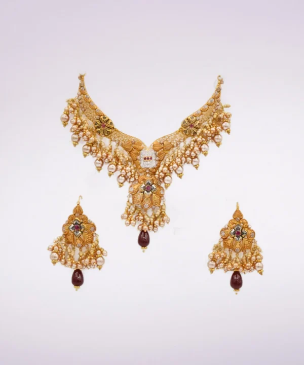 Necklace 84