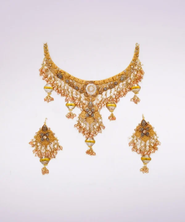 Necklace 79