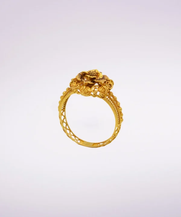 Ring 76