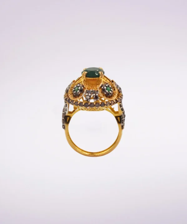 Ring 105